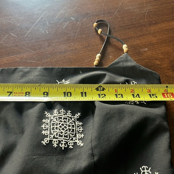 Laundry by Shelli Segal - Picture 8 of 11